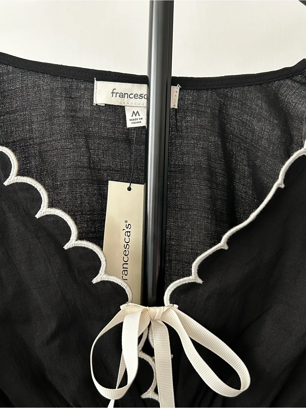 Francesca's Collections Black Long-Sleeve Peasant Top with White Scallop Trim - Picture 2 of 5